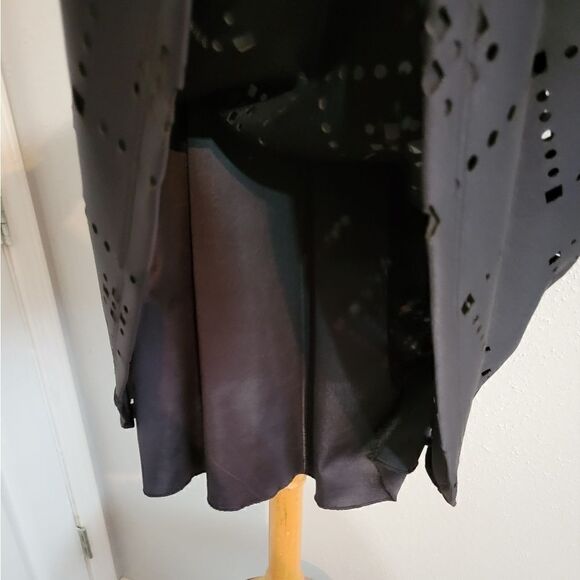 Material girl sleeveless cur out designed black dress sz M - Picture 3 of 8